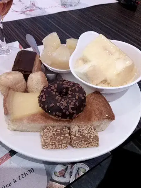 Taste & buffet_Saint-Pierre-du-Mont_slider_image_2