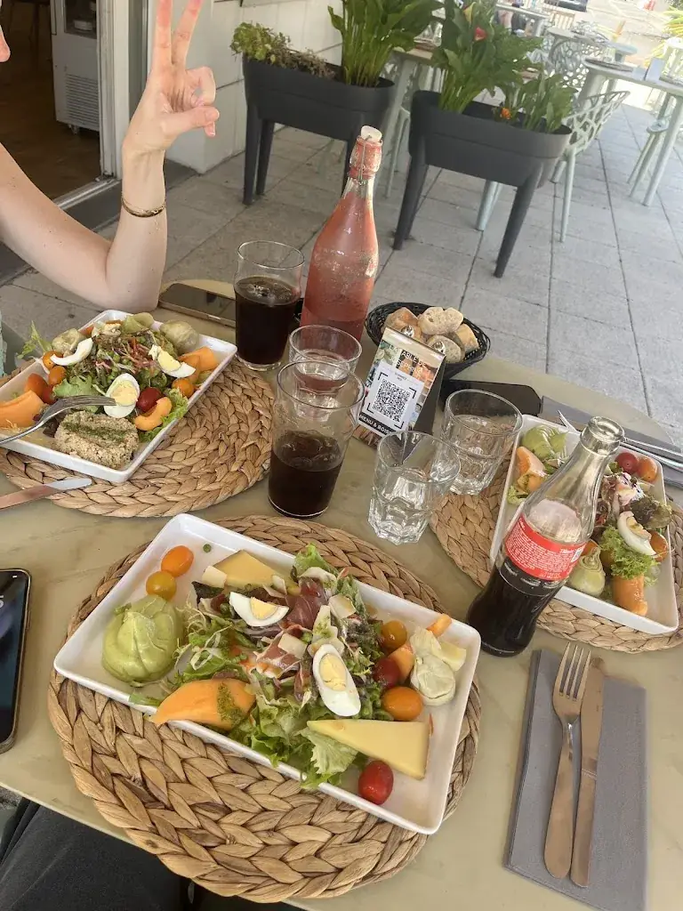 Camille Di angelo_LA TABLE DE JOSEPHINE_Bègles_review