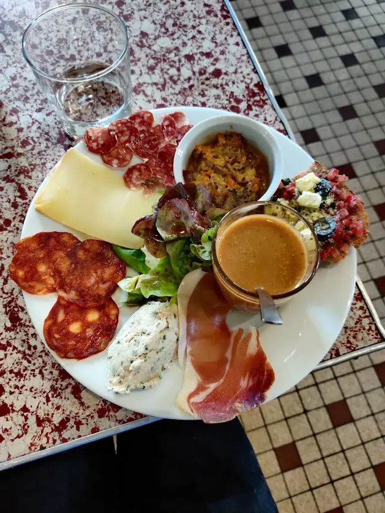 Alexander Cheung_Le Mancicidor_Bègles_review