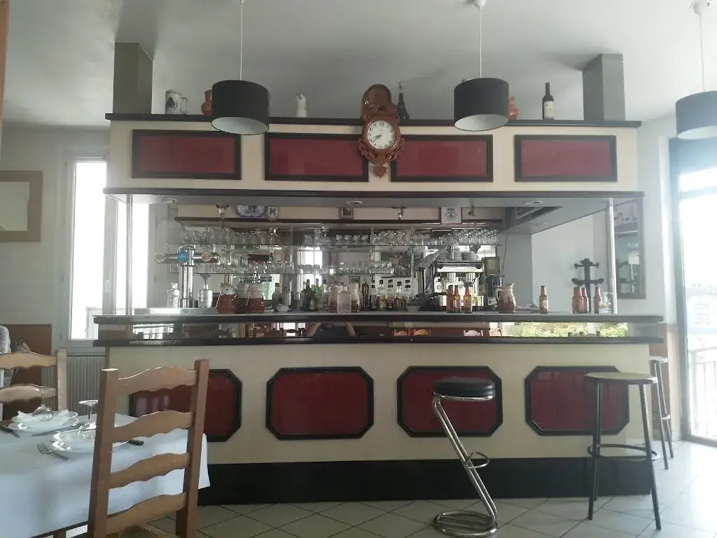 LE CASARON restaurant in Bègles