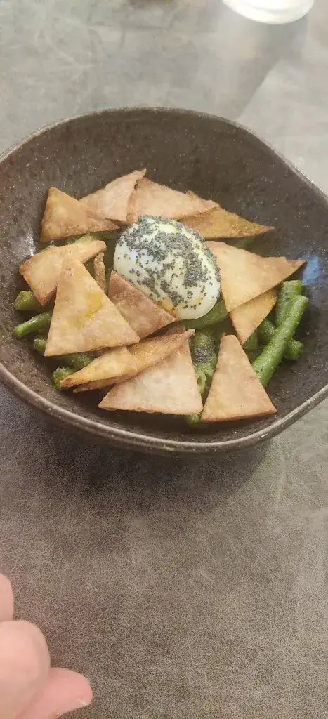 Hugo M. Nijhof_Restaurant Le Vin'Quatre - 24_Bergerac_review