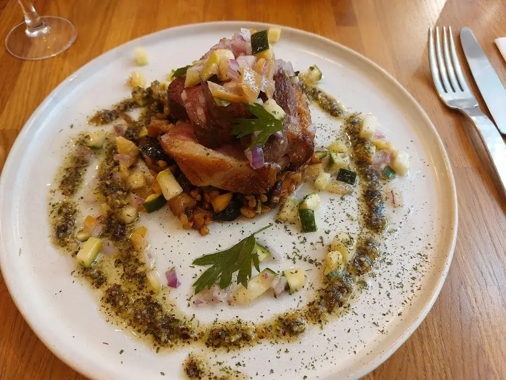 Restaurant Le Vin'Quatre - 24_Bergerac_slider_image_3