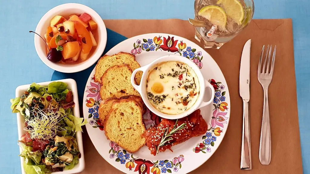 L'Aimant_Bonneville_slider_image_3