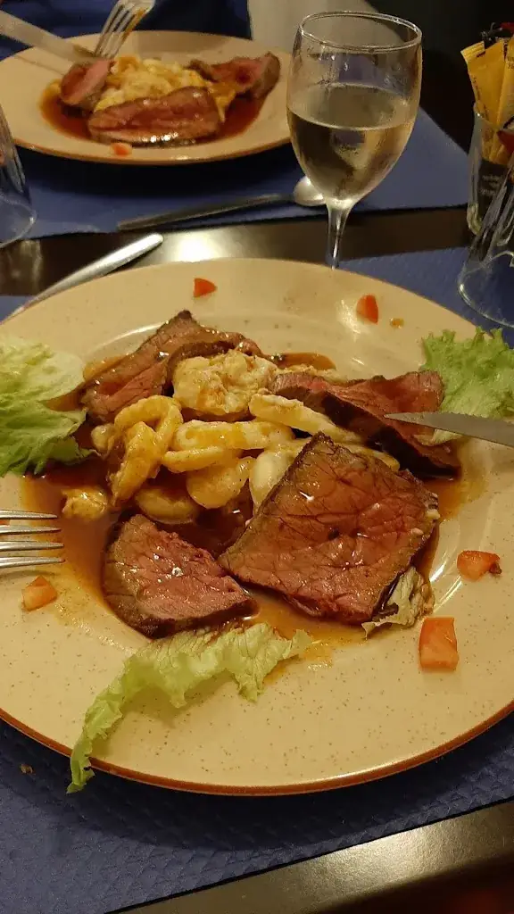 katy kelsey_AUBERGE DU PONT_Bessines-sur-Gartempe_review