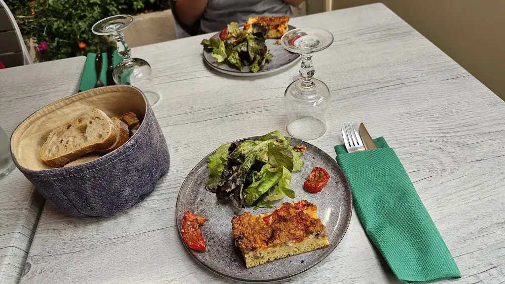 LE JARDIN ITALIEN restaurant in Beynat