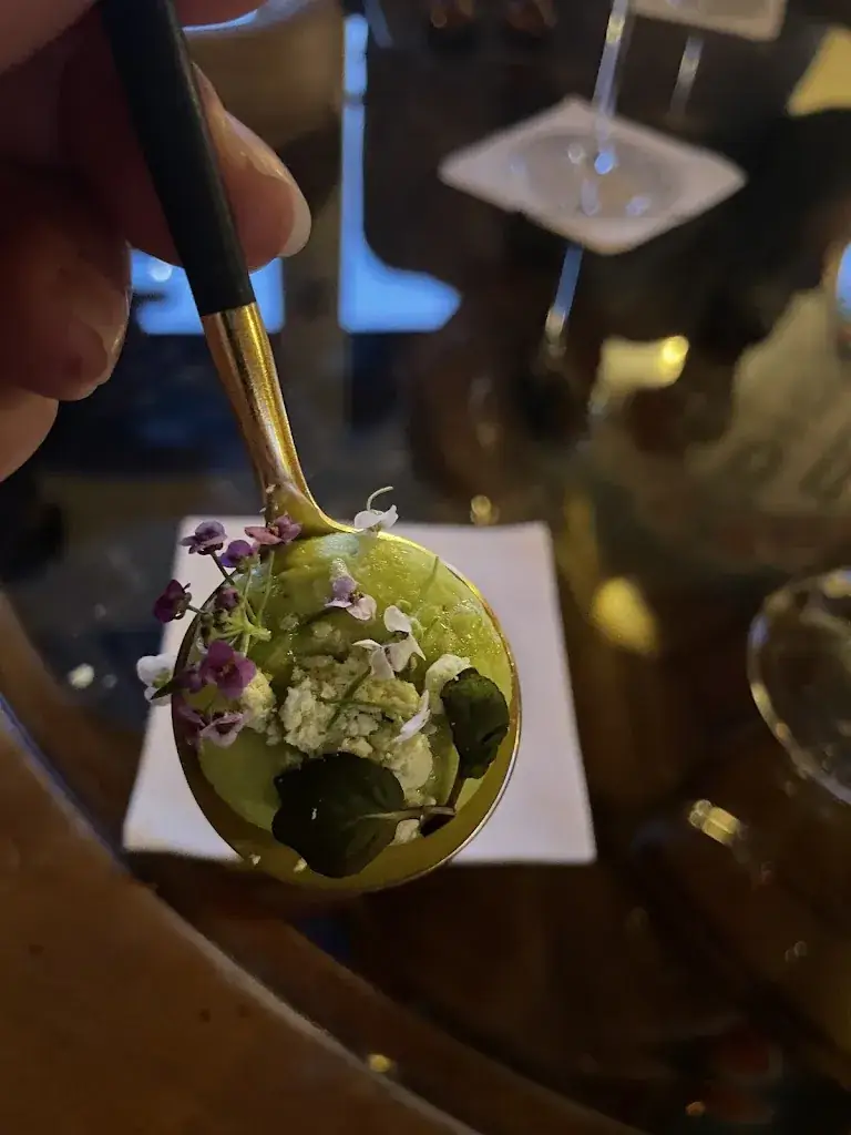 Emma Osborne_Les Frères Ibarboure - Table et Hôtel_Bidart_review