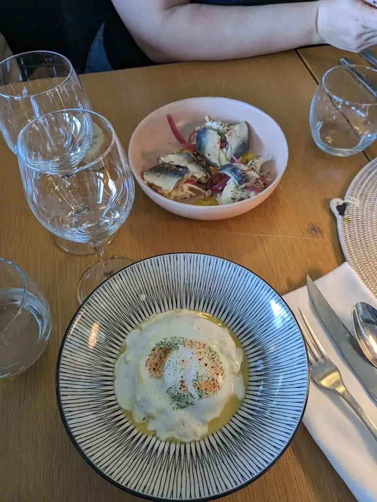 Aubrey Richardson_Ahizpak_Bidart_review