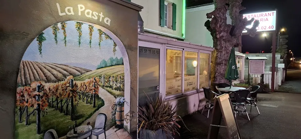 Phil M_La Pasta_Peyrehorade_review