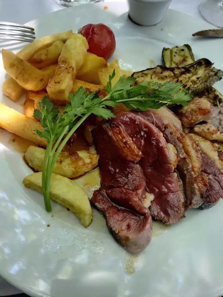 La Belle Auberge_Castagnède_slider_image_3