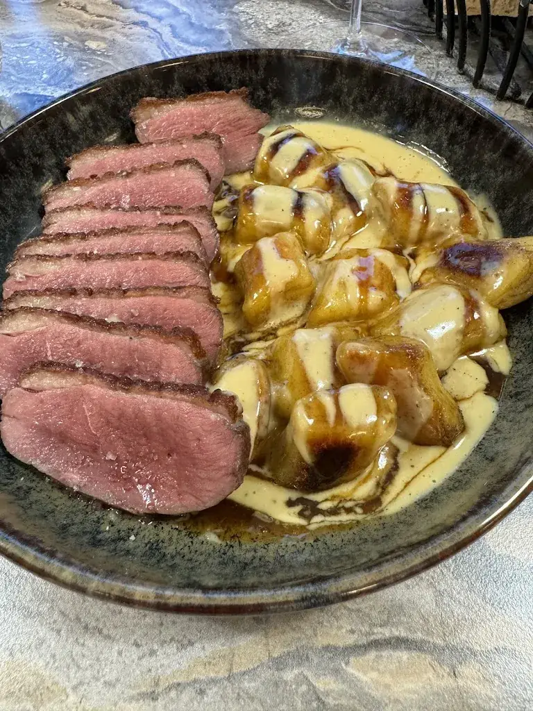 Alexey Shipilov_Maison Joanto_Briscous_reseña