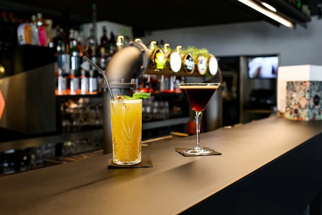 Restaurant & Bar La Moma Alpe d'Huez_Huez_slider_image_2