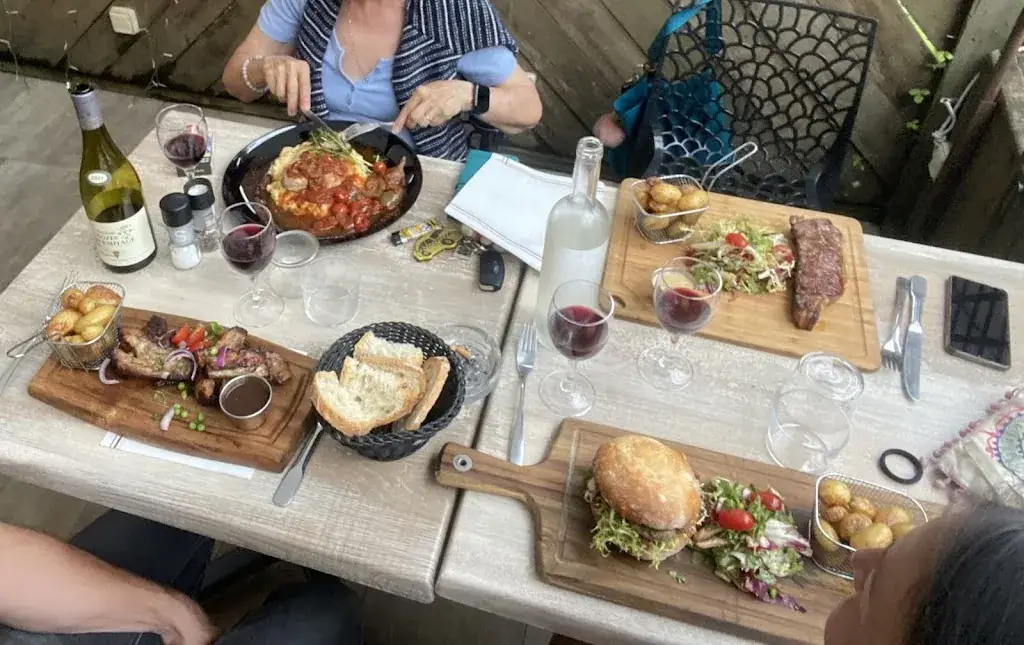 Iduki Ostatua : NOUVEAUX GÉRANTS 2025_Bastide-Clairence_slider_image_3