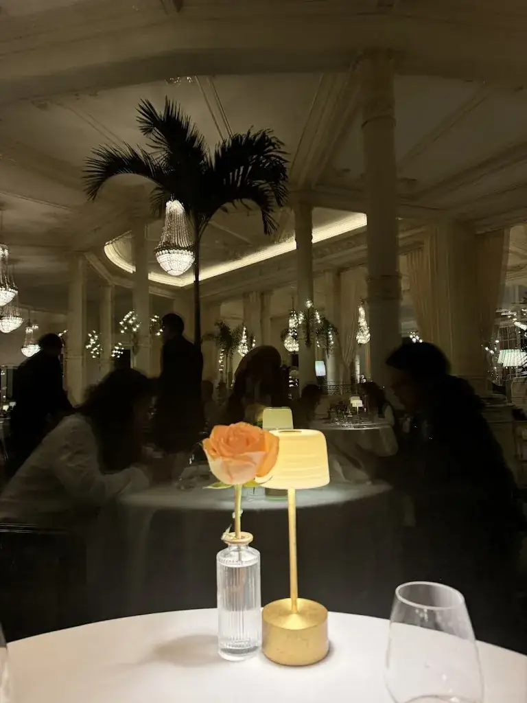 Wang Maggie_La Rotonde_Biarritz_review