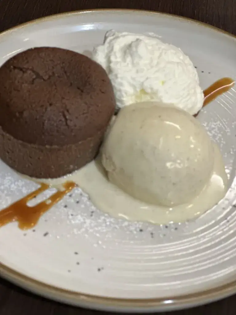 Mikel Erdocia_Le O2 Verdun_Biarritz_review