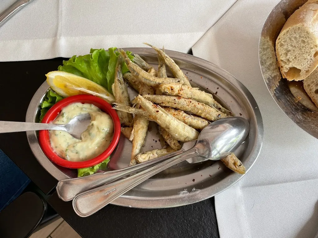 M. Awa_Au Bord de l'Eau_Billère_review