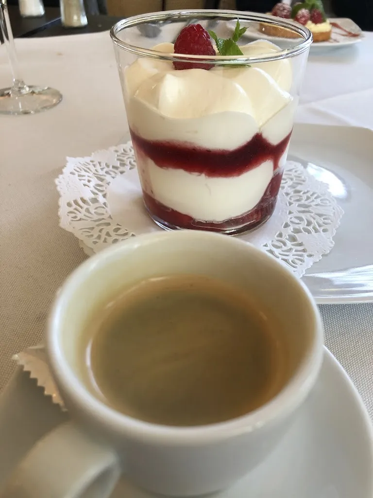 Firas Sarhan_Au Bord de l'Eau_Billère_review