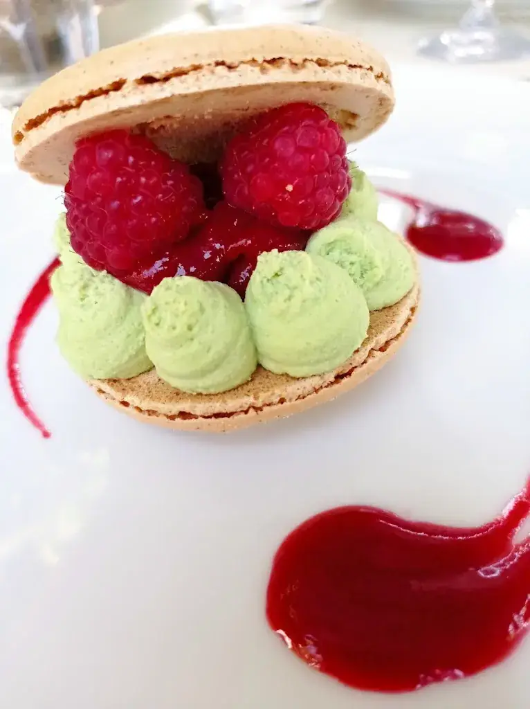 Béatrice T_Le Victoria 1856_Billère_recensione