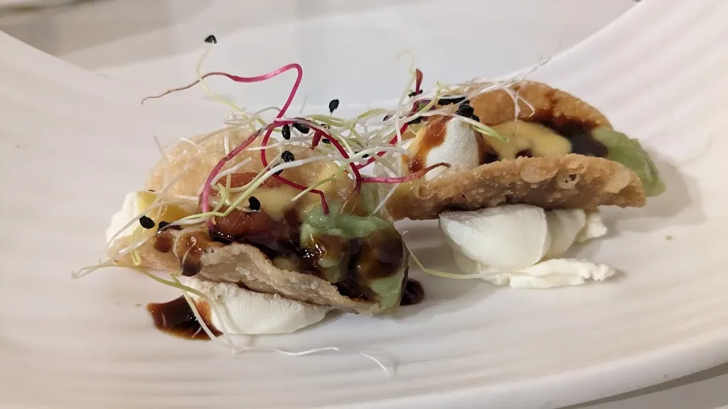 Mitaka_Lons_slider_image_3