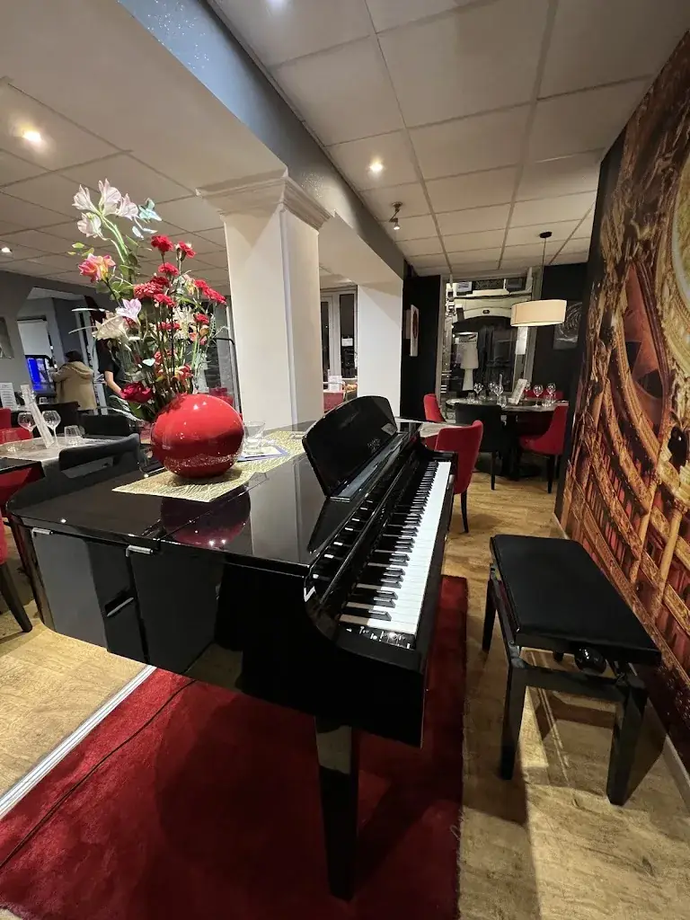 L'Opéra restaurant in Pau