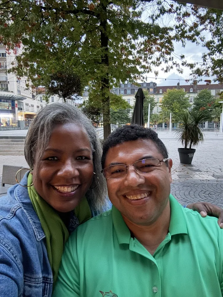 Ilynn Marinero_Le Berry_Pau_review