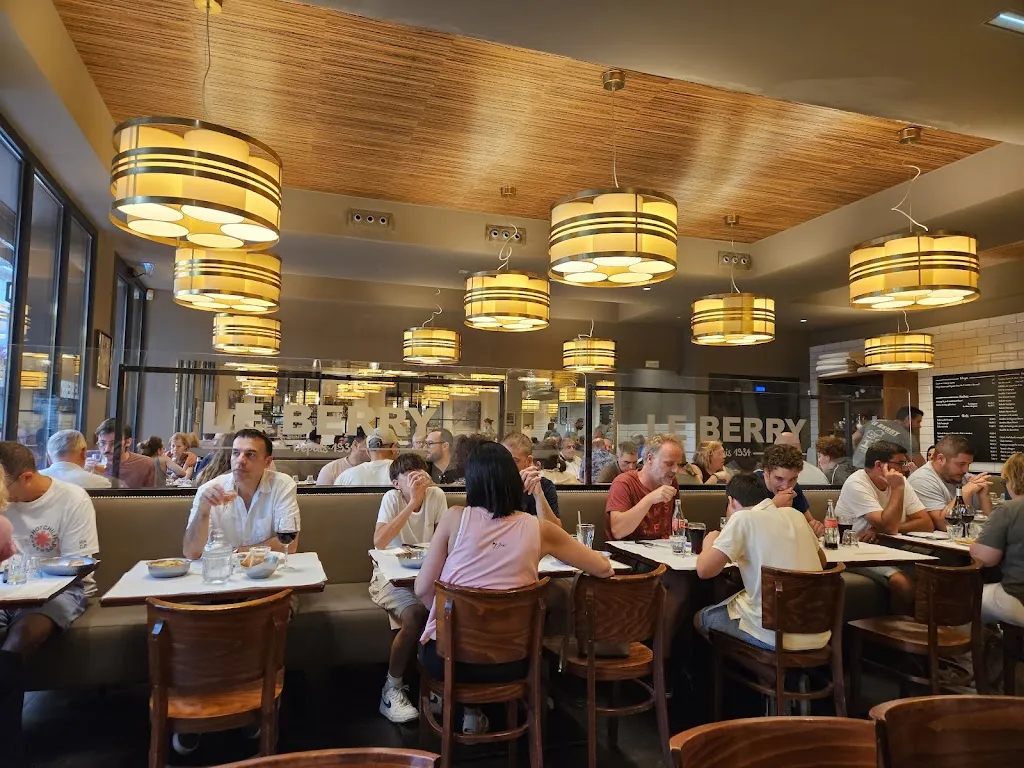 Le Berry_Pau_slider_image_2