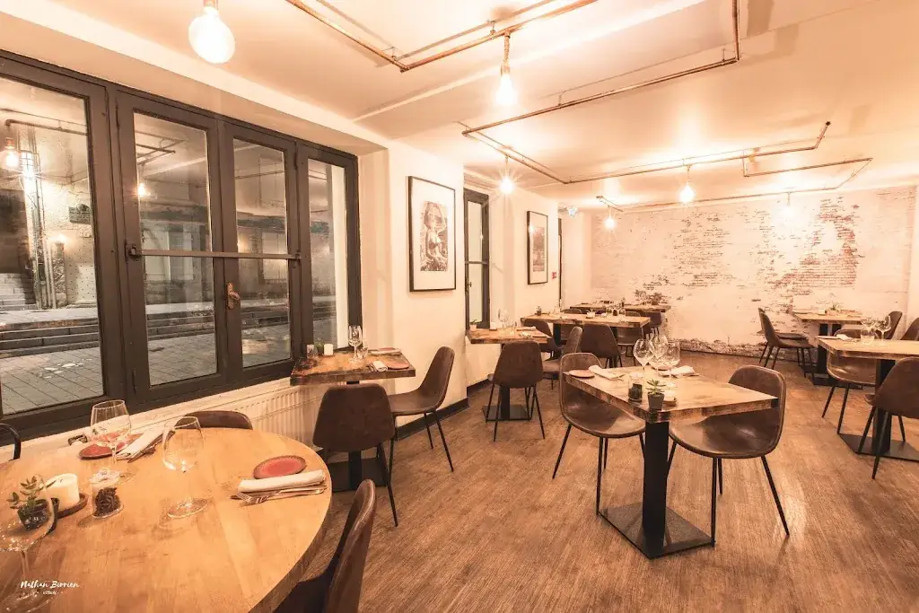 Maynats restaurant in Pau