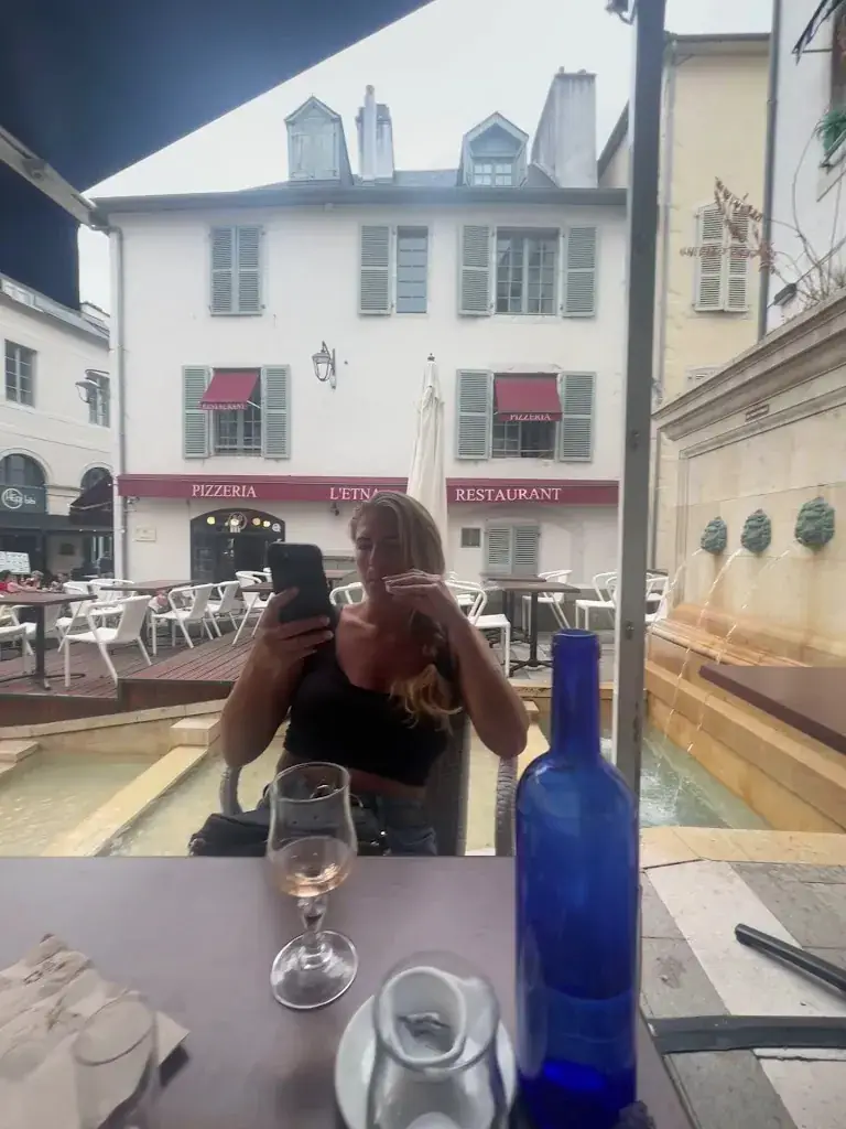 Stewart Weedon_Le Dauphin_Pau_avis