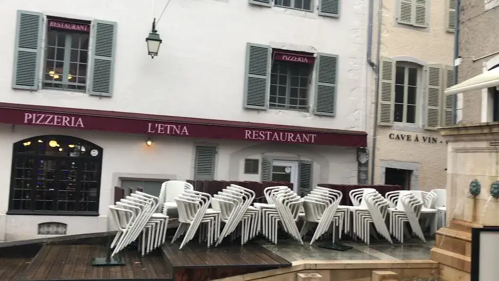 Le Dauphin_Pau_slider_image_2