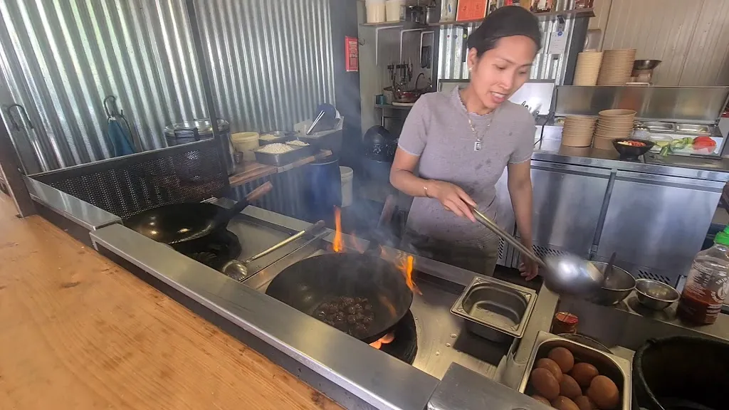 Jamel El Ayachi_Wok Away_Jurançon_review