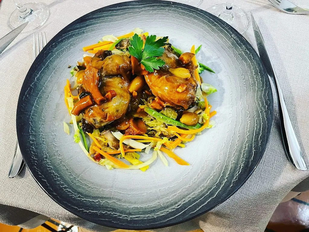 Au Grenier_Huez_slider_image_3