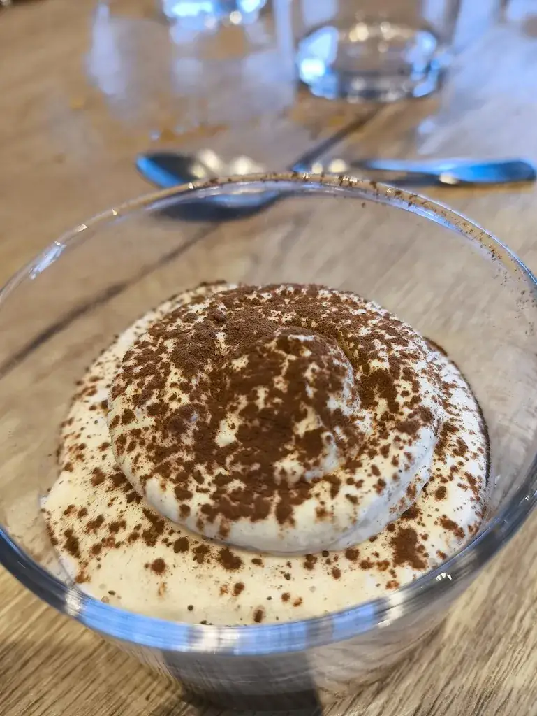 Luc Morel_La Cantine de la Section_Bizanos_review