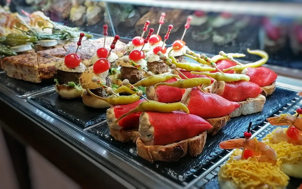 Au Dali Pau_Pau_slider_image_3