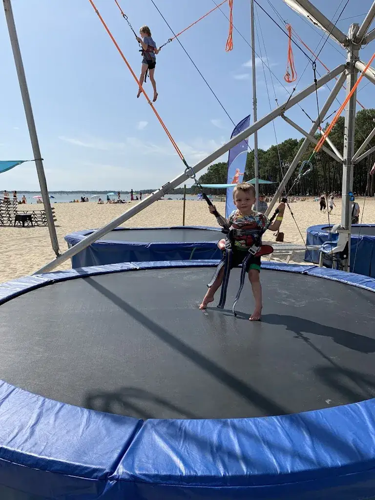 Adam Van den Bussche_Histoires De..._Biscarrosse_review