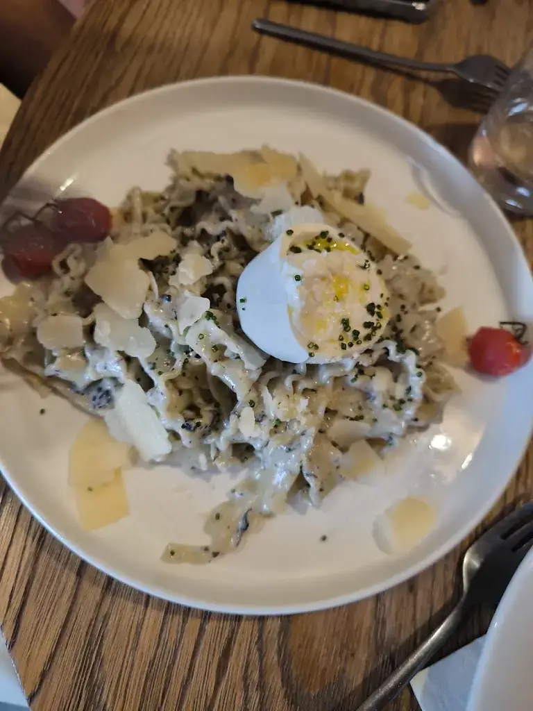 Sylvie Goemaere_Le Rest'o_Biscarrosse_review