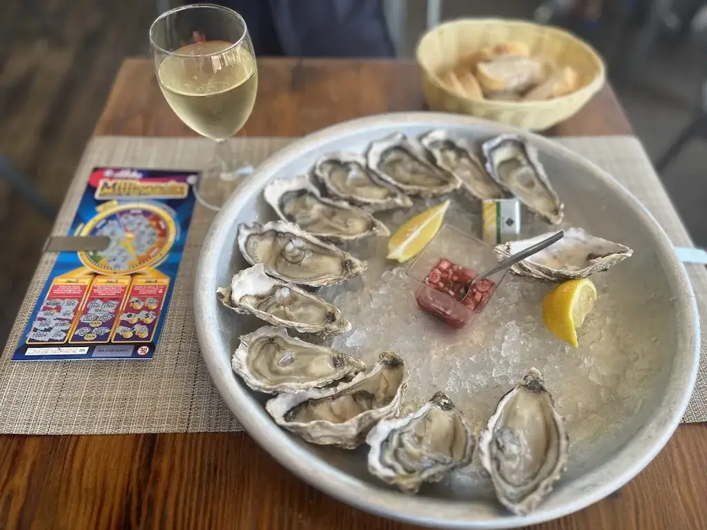 La Cabane Du Bourg - Bar à huîtres_Biscarrosse_slider_image_3