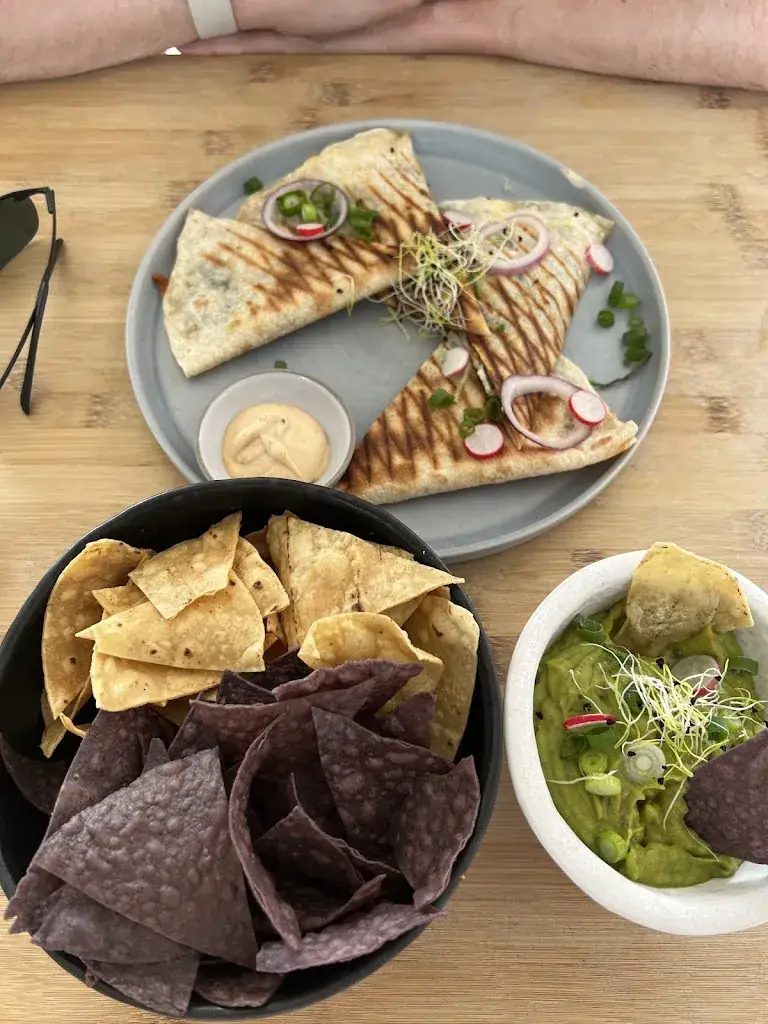 Andrea R_L'AGAVE_Biscarrosse_review