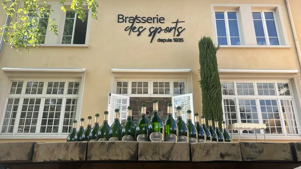 Aoste Sports Brewery restaurant in Aoste