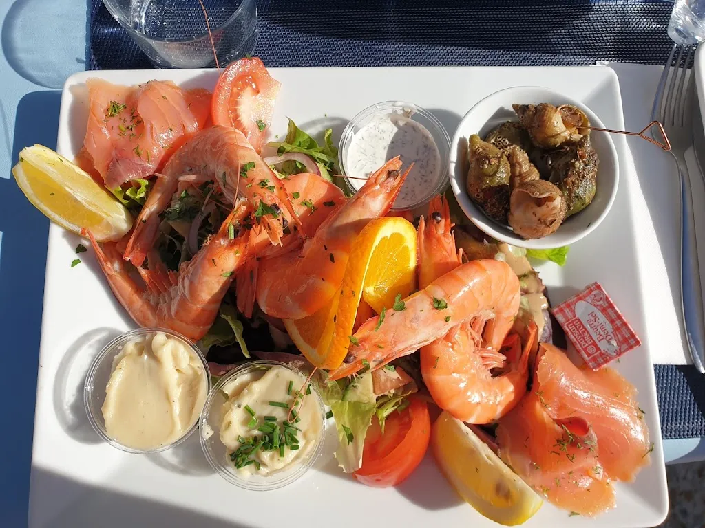 Angeline Tandiono_Le 372_Biscarrosse_review