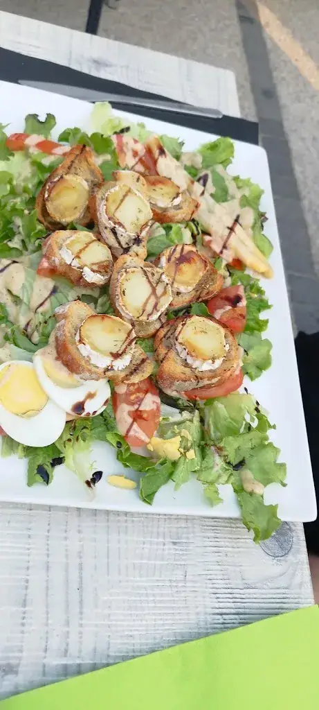 DOMINIQUE BOULANGER_Le Parasol_Biscarrosse_review