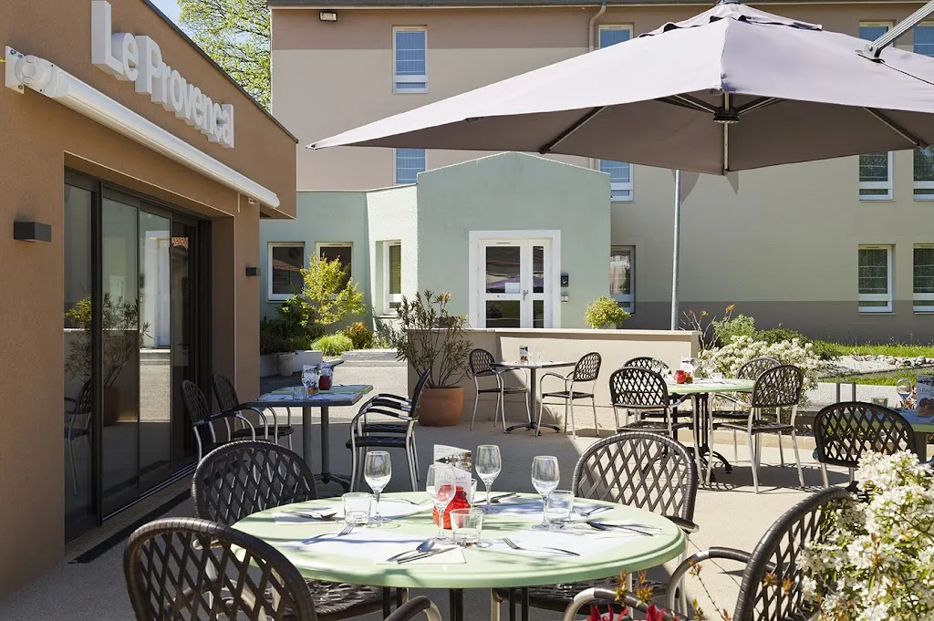 Delicatessen Le Provençal restaurant in Feytiat