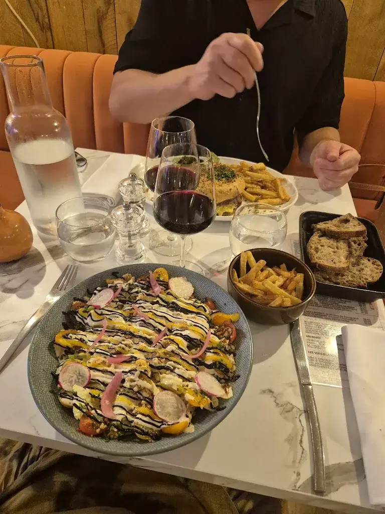 Hannah Lewis_Chez Elie_Limoges_recensione