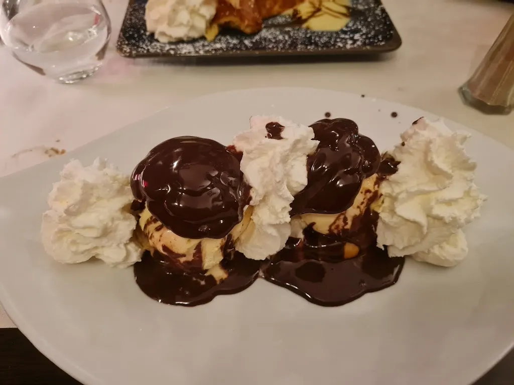 Chez Mimi_Limoges_slider_image_2