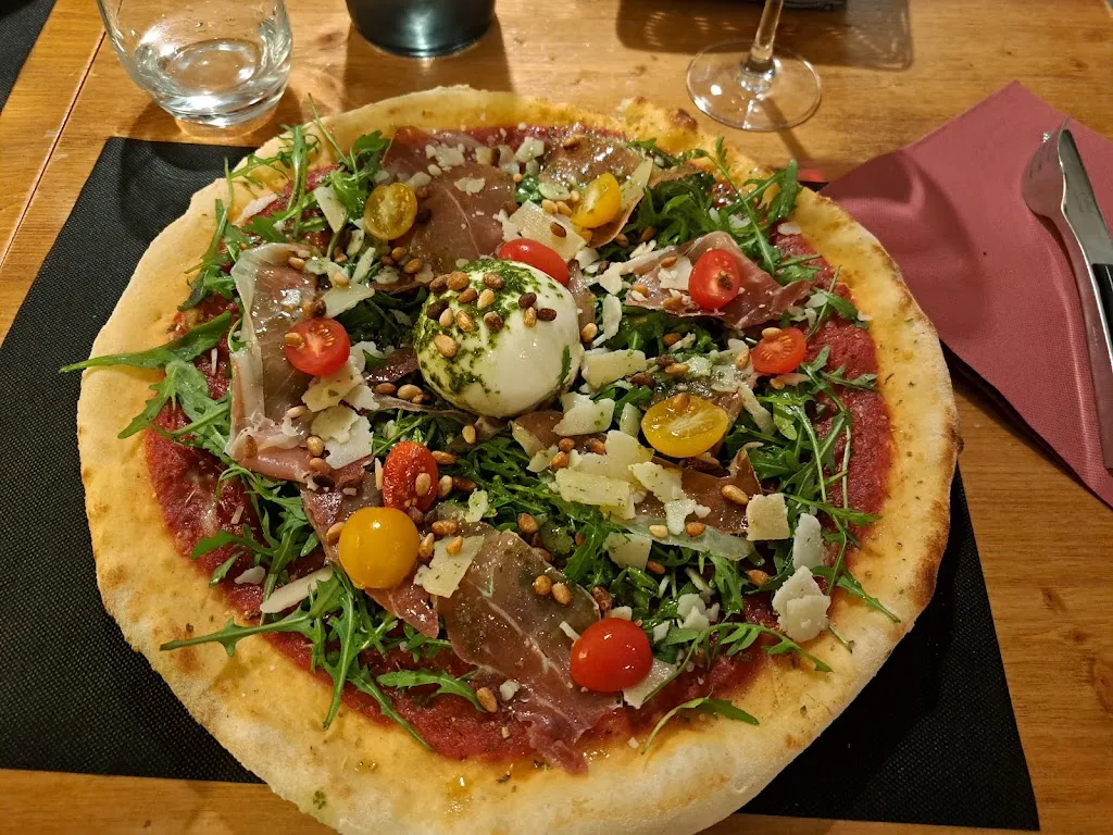 Daniel Clarke_L'1 PRES VUE_Huez_recensione