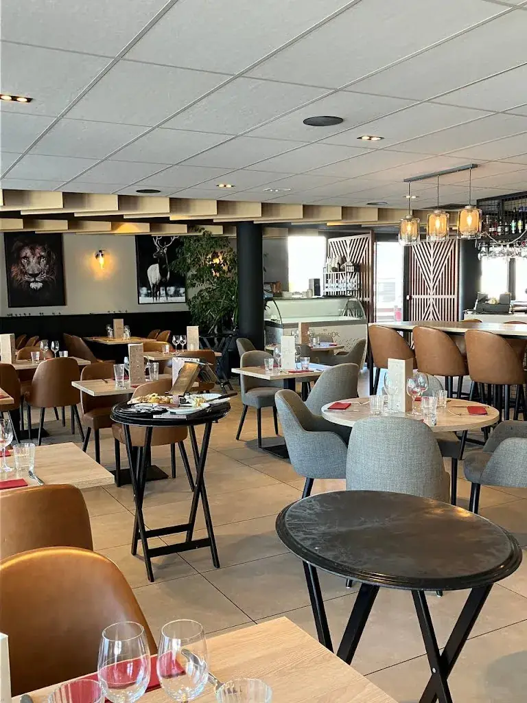 Bistro Les 2 Mules - Alpe d'Huez_Huez_slider_image_3