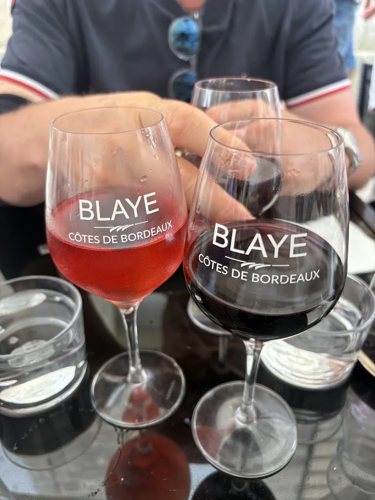 Lorrie Breau_Chez Yannou_Blaye_review