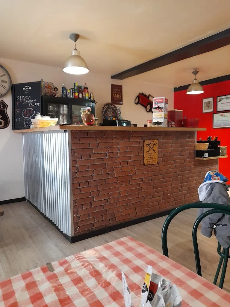 Cendrine Dzialo-Erassarret_Le garage_Blaye_review