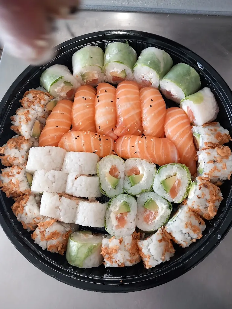 B&S sushi_Blaye_slider_image_1