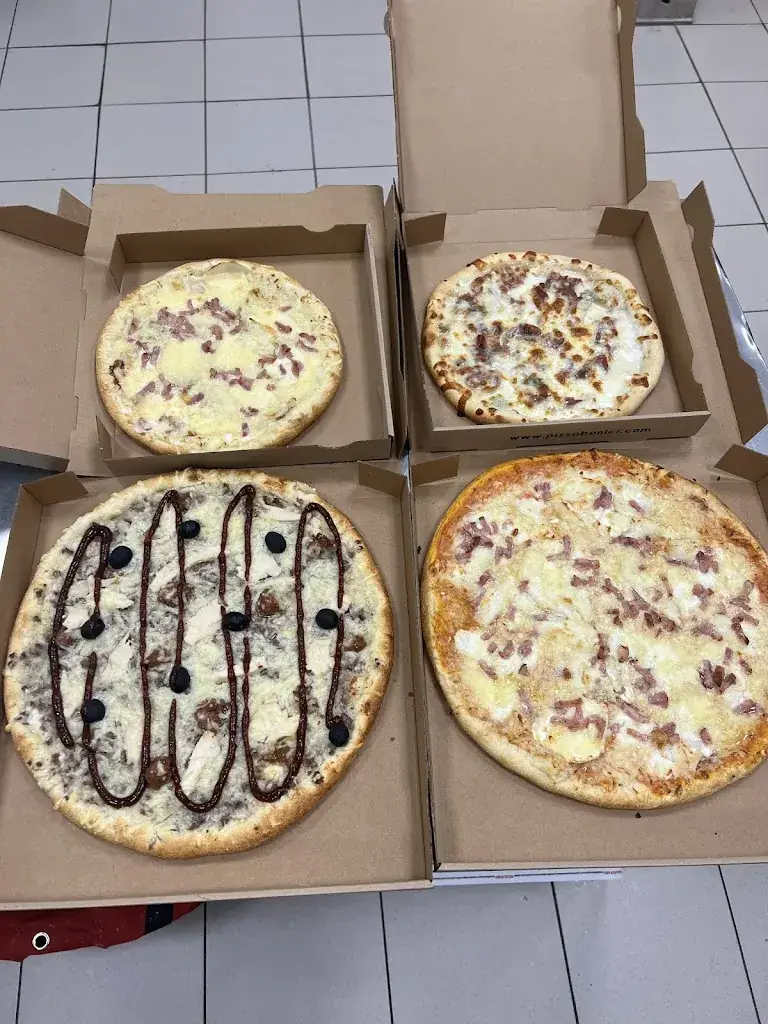 lucas bernard_O Pizz Burger_Blaye_review