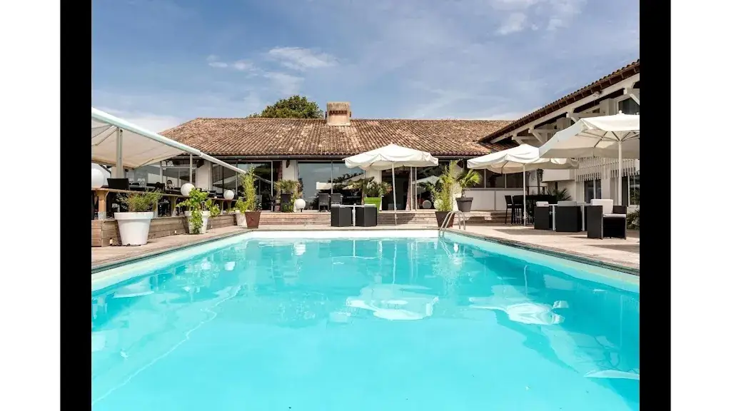 Logis Hôtel de France restaurant à Blaye