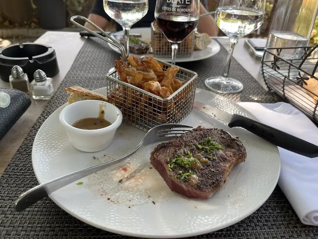 Susan Tan_Le Phileas Fogg_Civrac-de-Blaye_recensione